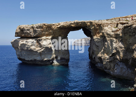 Arco di roccia Azure Window nel Mare Mediterraneo vicino a Gozo, Malta Foto Stock