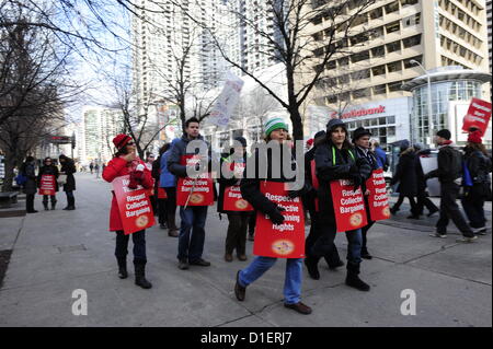 Gli insegnanti elementari a Toronto, sbucciare e Durham Region condotta una giornata di azione di lavoro, scuole di chiusura nei tre consigli scolastici nella loro protesta contro il governo di Ontario è Bill115, la quale essi dichiarano che limita la loro capacità di colpire. Foto Stock