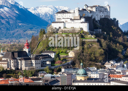 La città vecchia di Salisburgo con Castello Hohensalzburg, Austria Foto Stock