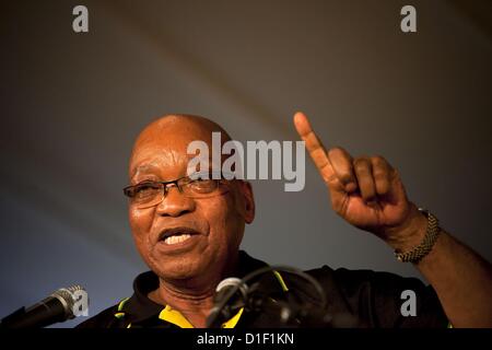 MANGAUNG, SUD AFRICA - 18 dicembre: Rieletto ANC presidente Jacob Zuma all'ANC elettivo della conferenza sul dicembre 18, 2012 in Mangaung, Sud Africa. (Foto di Gallo Immagini / Tempi / Daniel nato) Foto Stock