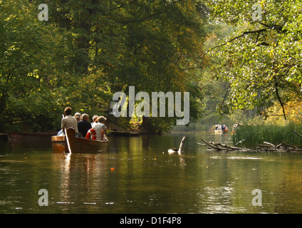 Barche di rafting sul fiume Foto Stock