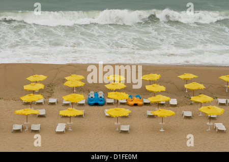 Tempesta sul Mare Nero spiaggia di Golden Sands Resort, Bulgaria. Foto Stock