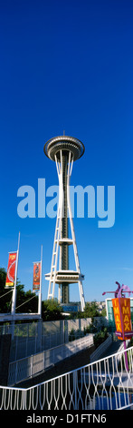 Seattle Space Needle, Washington, Stati Uniti d'America - ristorante girevole in cima alla torre al centro di Seattle - Vista panoramica Foto Stock