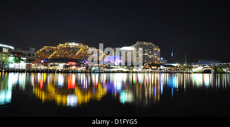 Darling Harbour di notte Foto Stock