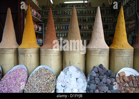 Negozio di spezie, Marrakech, Marocco, Africa Settentrionale, Africa Foto Stock