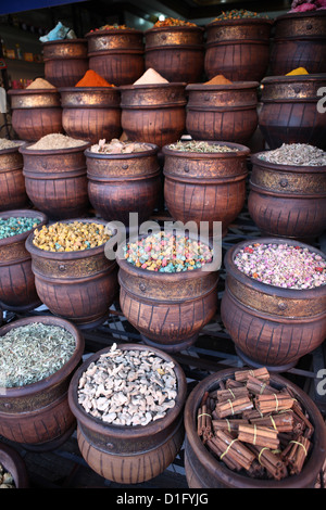 Negozio di spezie, Marrakech, Marocco, Africa Settentrionale, Africa Foto Stock