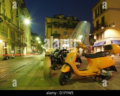 Scooter, il quartiere di Brera, Milano, Lombardia, Italia, Europa Foto Stock