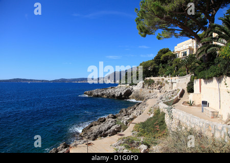 Sentiero costiero, Cap d'Ail, Provenza, Cote d'Azur, Riviera Francese, Mediterraneo, Francia, Europa Foto Stock