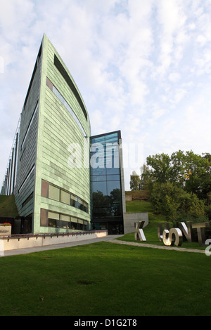 Il KuMu Art Museum (Eesti Kunstimuuseum), progettato da Pekka Vapaavuori, Tallinn, Estonia, Europa Foto Stock