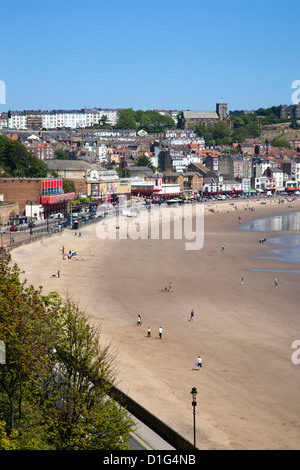 Sud sabbie dalla rupe, Scarborough, North Yorkshire, Yorkshire, Inghilterra, Regno Unito, Europa Foto Stock