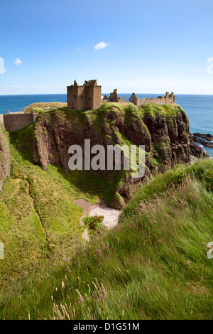 Castello di Dunnottar vicino a Stonehaven, Aberdeenshire, Scotland, Regno Unito, Europa Foto Stock