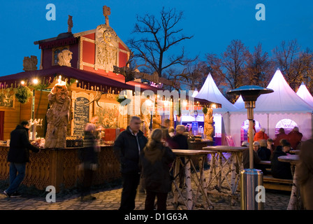 Stallo Gluhwein nel Palazzo di Charlottenburg mercatino di natale, Berlino, Germania, Europa Foto Stock