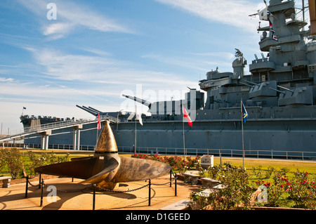 Elica navale e USS Alabama,Battleship Memorial Park, Mobile, Alabama Foto Stock