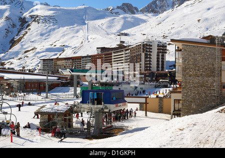 Seggiovia, Tignes, Savoie, Rhone-Alpes, sulle Alpi francesi, Francia, Europa Foto Stock