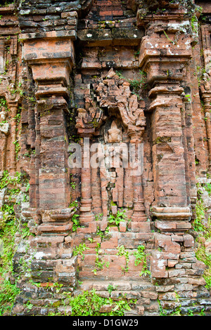 Rovine a mio figlio vicino a Hoi An, Sito Patrimonio Mondiale dell'UNESCO, Vietnam, Indocina, Asia sud-orientale, Asia Foto Stock