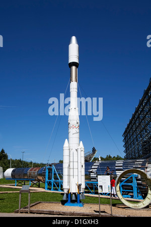 Modello della Comunità europea vettore Ariane 4, Agenzia Spaziale Europea, l'ESA, degli anni novanta Euro Space Center, Transinne, Belgio, Europa Foto Stock