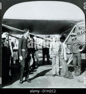 Charles Lindbergh e il suo aereo, Spirito di St. Louis, 1927 Foto Stock