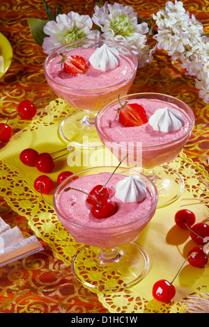 Mousse di fragole Foto Stock