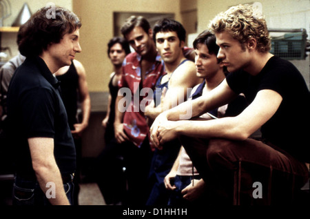 Studio 54 54 Mike Myers (l), Breckin Meyer (2VR), Ryan Phillippe (r) Shane (Ryan Phillippe) steigt ueber Nacht zum Foto Stock