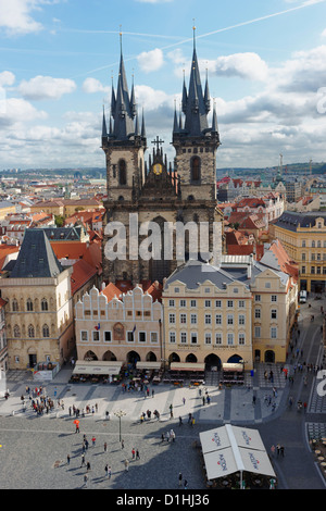 La Chiesa di Nostra Signora di Tyn e Staromestske Namesti, Staré Mesto, Praga, Repubblica Ceca. Kostel Matky Bozi pred Tynem. Foto Stock