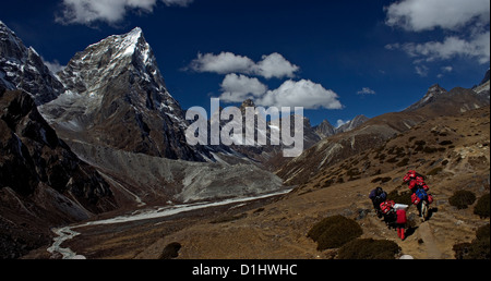 Valle del Khumbu sopra Periche, Valle del Khumbu, in Nepal Foto Stock