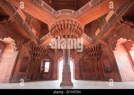 Diwan-i-Khas, o Hall di pubblico, Fatehpur Sikri, India, un sito Patrimonio Mondiale dell'UNESCO Foto Stock