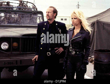 Barb Wire Barb Wire Steve Railsback, Pamela Anderson.Caption locale *** 1996 Gramercy Foto Stock