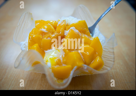 Mango e gelato Foto Stock