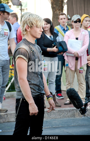 Ross Lynch "Austin & alleato" stella aspetto presso il Disneyland Resort, Anaheim, California USA Foto Stock