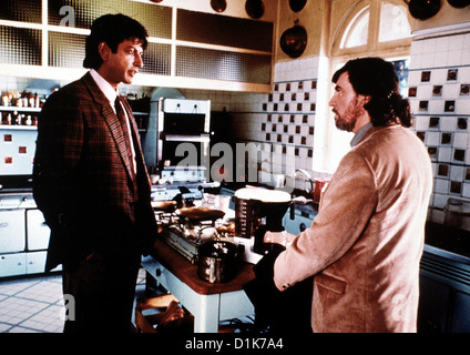 Der Teuflische il sig. gelo mortale il sig. Frost, Jeff Goldblum, Alan Bates Fuer Inspektor Felix Deadweiler (Alan Bates, r) scheint Foto Stock