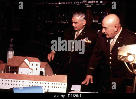 Das Dreckige Dutzend III - Die Toedliche Missione La sporca dozzina: Missione mortale Ernest Borgnine, Telly Savalas eines a mano Foto Stock