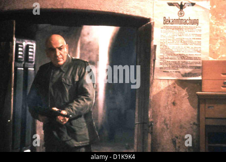 Das Dreckige Dutzend III - Die Toedliche Missione La sporca dozzina: Deadly mission principali Wright (Telly Savalas) im Einsatz. *** Foto Stock