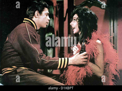 Sein Grosser Auftritt immettere ridendo David (Reni Santoni) und Angela (Elaine Maggio) *** Caption locale *** 1967 -- Foto Stock