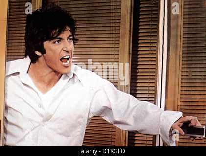 Hundstage Cane giorno pomeriggio Al Pacino Der bisexuelle Sonny (Al Pacino) ueberfaellt eine Bank, um seinem Geliebten eine Foto Stock