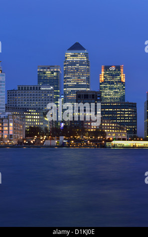 In Canarie Riverside, Canary Wharf station wagon, Docklands, East London, Regno Unito Foto Stock