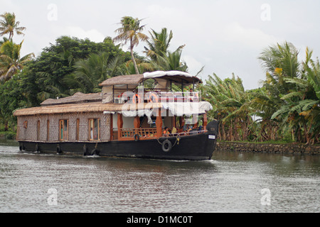 Crociera in case galleggianti sulle lagune a Cochin, India Kerala Foto Stock