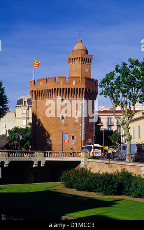 Le Castillet castello, Perpignan, Pirenei orientali, Languedoc-Roussillon, Francia Foto Stock