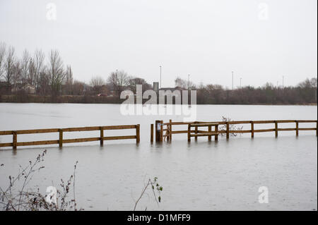 Gloucester, Regno Unito. Il 29 dicembre 2012. Rising acqua di inondazione chiude le strade 29 dicembre 2012 Regno Unito. Credito: BigshotD3 / Alamy Live News Foto Stock