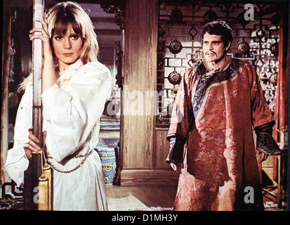 Dschinghis Khan Gengis Khan Francoise Dorleac, Omar Sharif Dschinghis Khan (Omar Sharif) hat sich in die schoene Prinzessin Foto Stock