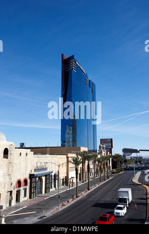 Planet Hollywood Towers Westgate etichettati Hilton Grand Vacations suites e East Harmon Avenue Las Vegas Nevada USA Foto Stock