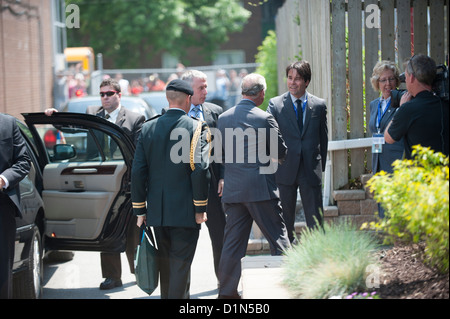 Il principe Charles arriva al Yonge Street Mission, uno del principe di beneficenza Canada eventi. Foto Stock