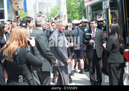 Il principe Charles arriva al Yonge Street Mission, uno del principe di beneficenza Canada eventi. Foto Stock