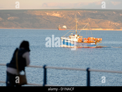 " Pesca barca' tornando a Weymouth Harbour, Gran Bretagna, Regno Unito Foto Stock