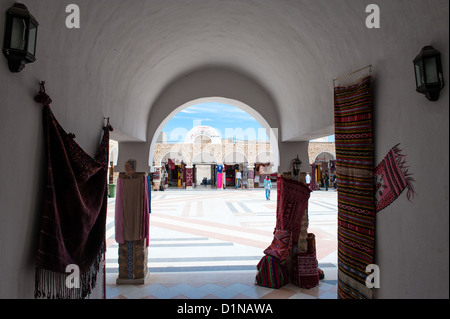 A sud della Tunisia, Tataouine, il mercato dell'artigianato Foto Stock