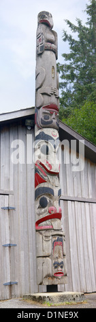 Totem, vicino carving shed, Prince Rupert, British Columbia, Canada Foto Stock