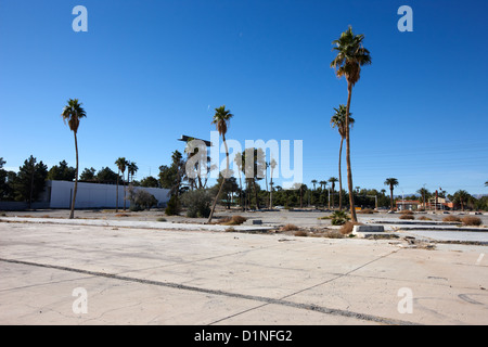 Edificio di vuoto molto sul bordo della striscia in paradiso Las Vegas Nevada USA Foto Stock