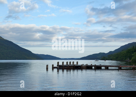 Loch Lomond visto da Tarbet, Scozia Foto Stock