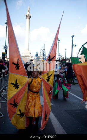 Londra il primo giorno del nuovo anno Parade 2013, Martedì 1 Gennaio, Trafalgar Square, London, England, Regno Unito Foto Stock