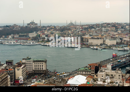 Lo Stretto del Bosforo e Istanbul City visto dalla Torre di Galata, Turchia Foto Stock