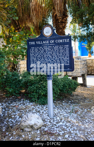 Targhetta storico dando la storia di Cortez su Anna Maria Island FL Foto Stock